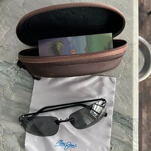 Maui Jim knock off sunglasses new no tags never worn